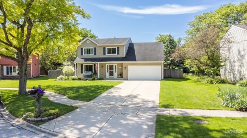 1262 Hearthside Ct, Naperville, IL 60564-8957
