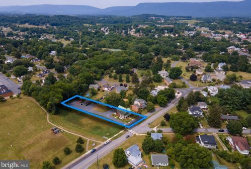 12 Luray Ave, Richmond National Battlefiel, VA 22835-1349