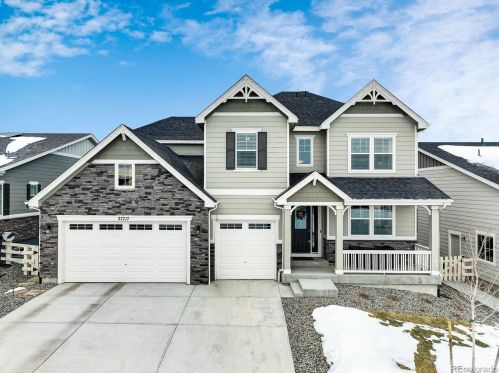 27717 Costilla Dr, Denver CO  80016 exterior