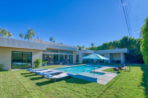 473 Burton Way, Palm Springs, CA 92262-6554