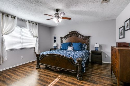 5729 Stone Mdw Ln, Fort Worth TX  76179-3739 exterior