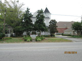 256 Cherry St, Jesup, GA 31545-1321