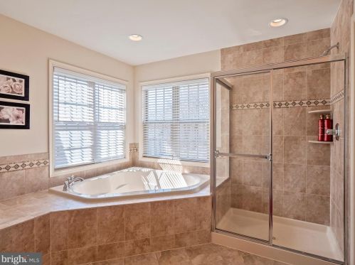 1503 Rabbit Holw Pl, Silver Spring MD 20906-6709 exterior