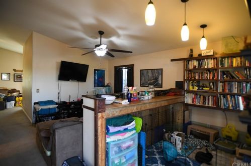 186 9th St, Perris, CA 92570-2488