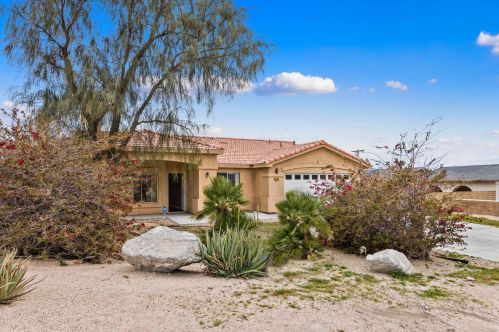 13356 Cuando Way, Desert Hot Springs, CA 92240-6218