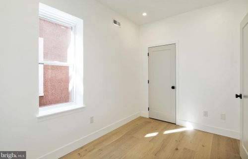 5409 Larchwood Ave, Philadelphia PA 19143-1907 exterior