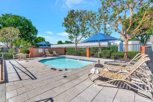 22 Delamesa, Irvine CA  92620-1838 exterior