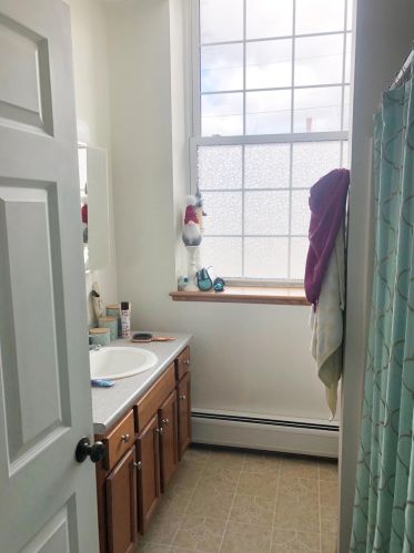26 Myrtle St, Unity NH  03773-1338 exterior