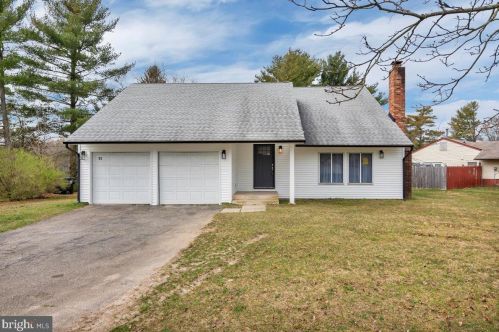 15 Piedmond Ln, Erial, NJ 08081-2044