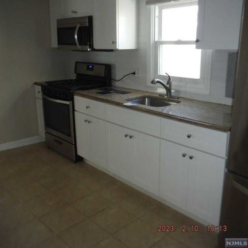19 Crescent Ave, Paterson, NJ 07512-2305