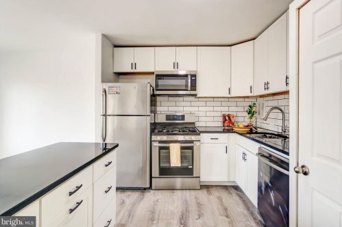 5010 7th Rd, Arlington, VA 22204-2584