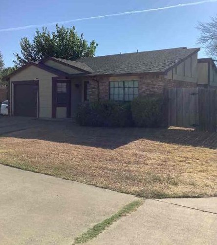 415 Justice St, Cedar Hill TX  75104-9081 exterior