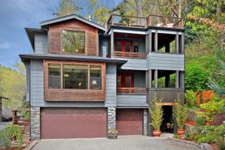11664 Seola Beach Dr, Seattle, WA 98146-1830