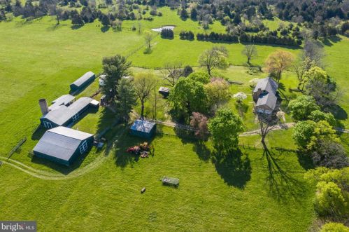 1776 Old Winchester Rd, Boyce, VA 22620-1916