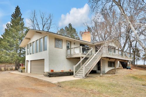 5293 240th St, Columbus, MN 55025