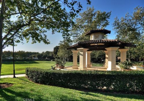 16 Dreamlight, Irvine CA  92603-4258 exterior