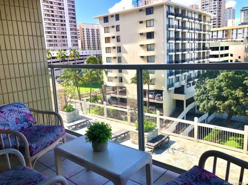 445 Seaside Ave, Honolulu, HI 96815-2640