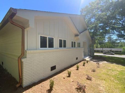 3736 Calmer Cir, Atlanta GA  30344-6011 exterior