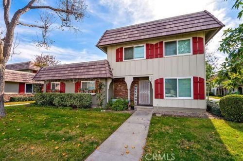 4608 Larwin Ave, Cypress, CA 90630-3511