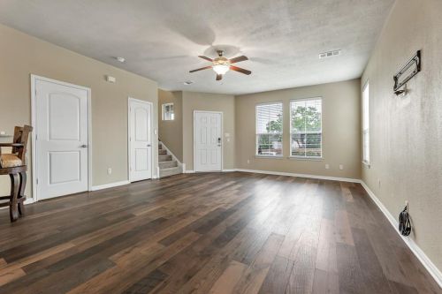 2009 Autumn Lk Dr, Bryan TX  77807-5112 exterior