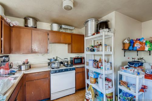 81 Oaklawn Ave, Chula Vista CA  91910-1330 exterior