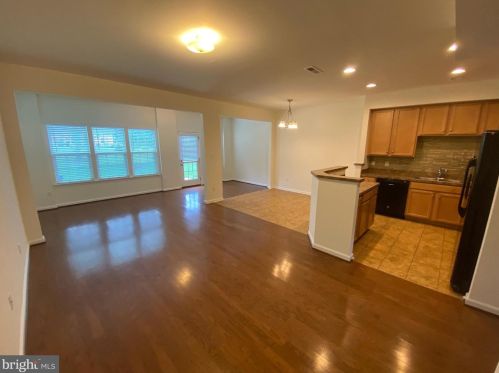 95 Sundance Dr, Trenton NJ 08619-3967 exterior