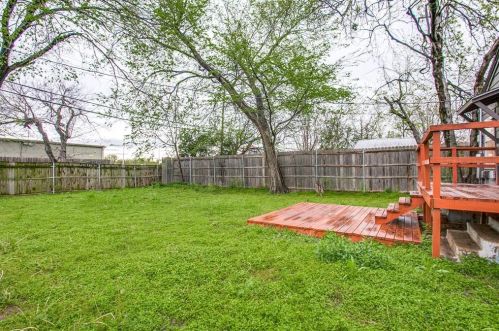 2516 Ryan Ave, Fort Worth TX  76110-2525 exterior