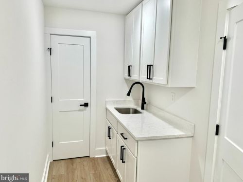 664 Dill Rd, Severna Park MD 21146-4120 exterior