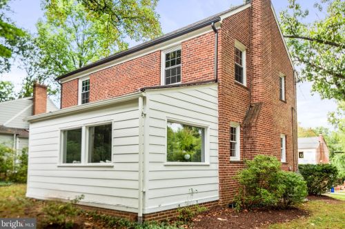 305 Melbourne Ave, Silver Spring MD 20901-2818 exterior