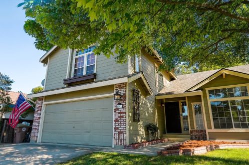 5801 Laguna Quail Way, Elk Grove, CA 95758-5723