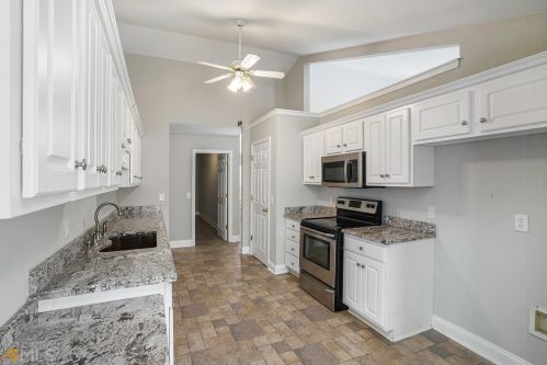 3724 Lexington Ct, Gainesville, GA 30504-5778