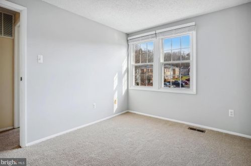 8675 Hickory Ridge Ct, Springfield VA  22153-3703 exterior