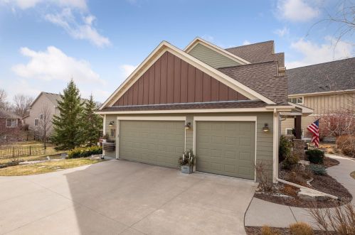 2488 Fieldstone Curv, Saint Paul MN  55129-6209 exterior