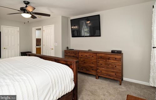 6132 Shady Side Rd, Shady Side MD exterior