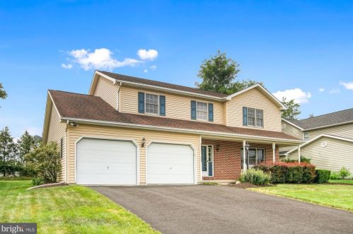 5089 Sue Ann Dr, Harrisburg, PA 17112-8528