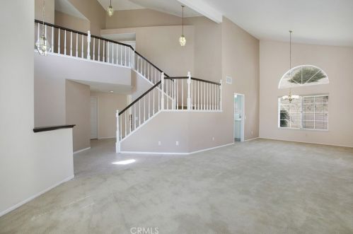 541 Bruin Dr, Riverside, CA 92507-6077