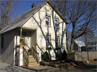 53 Cedar Ave, East Providence, RI 02915-4458