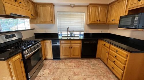 3800 Santa Carlotta St, Glendale CA 91214-1158 exterior