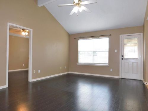 16322 Long Valley Ct, Conroe TX  77302-5490 exterior