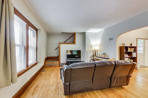 1077 5th St, Saint Paul MN  55106-5331 exterior
