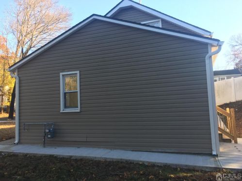 6 Harper St, Piscataway, NJ 08854-6021