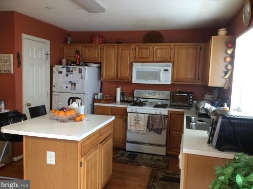 2347 Massanutten Dr, Silver Spring MD 20906-6169 exterior