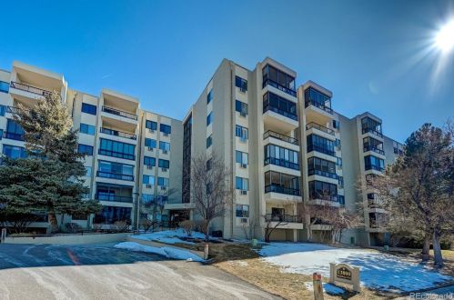 13800 Marina Dr, Denver CO 80014-5500 exterior