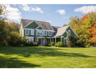 8 Seavey Pasture Rd, Stratham, NH 03885-4211