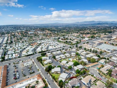 1211 Mariposa Ct, Vista CA  92084-3445 exterior