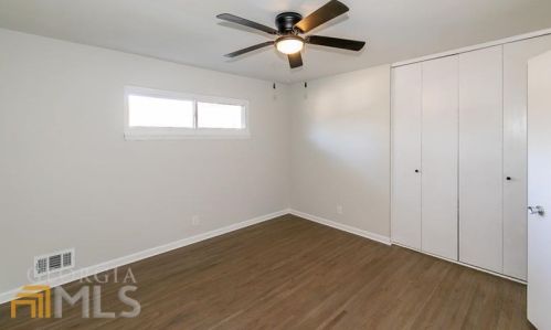 3007 Dogwood Dr, Atlanta GA  30344-3905 exterior