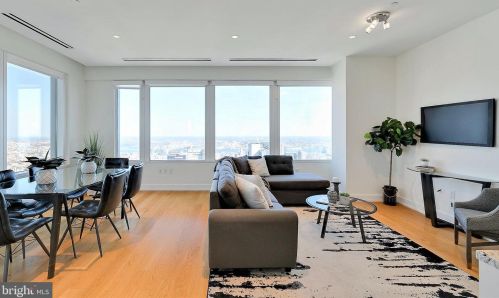 50 16th St, Philadelphia PA  19102-2516 exterior