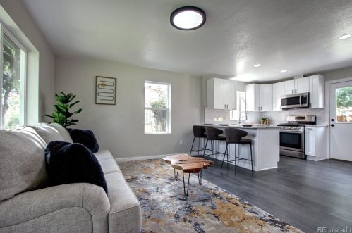 2665 Olive St, Denver CO  80207-2916 exterior