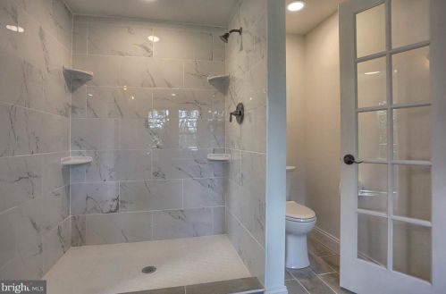 1604 Pine Rd, Carlisle PA  17015-9324 exterior