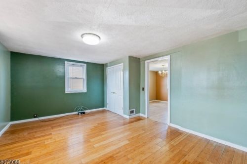 613 6th St, Plainfield, NJ 07060-1903
